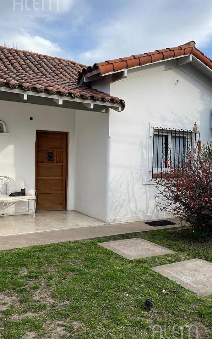 Foto de Casa en Venta en Monte Grande, imagen 1