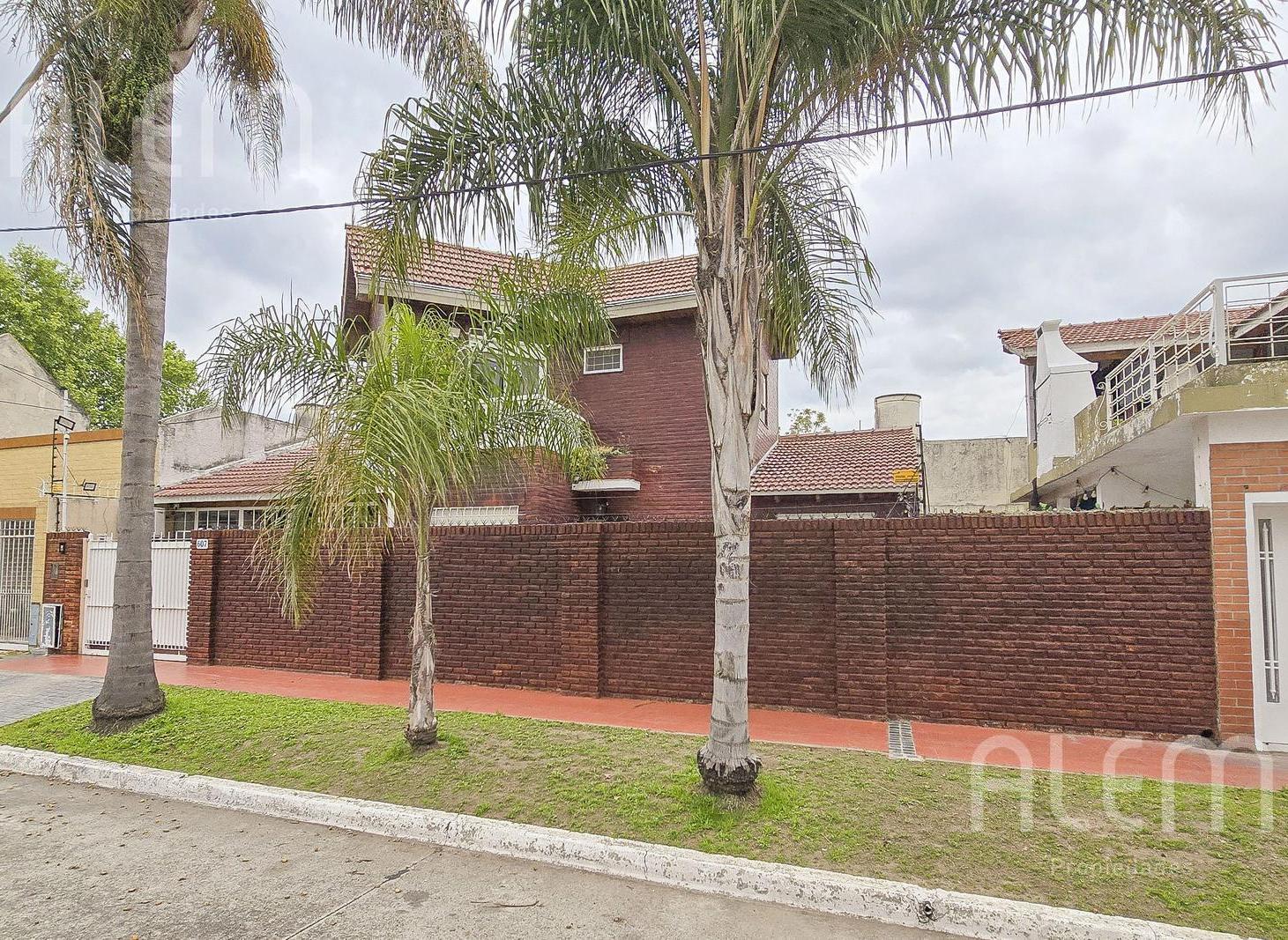 Foto de Casa en Venta en Lomas De Zamora, imagen 1