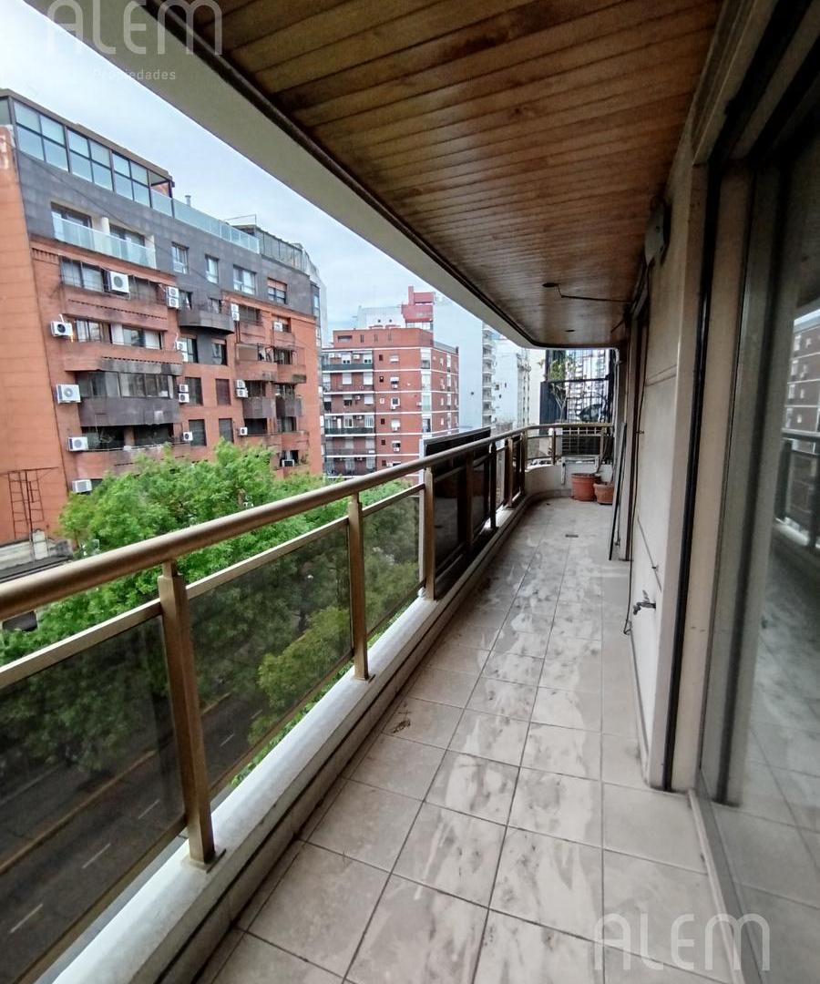 Foto de Departamento 4 amb con dependencia y cochera barrio Norte, imagen 1