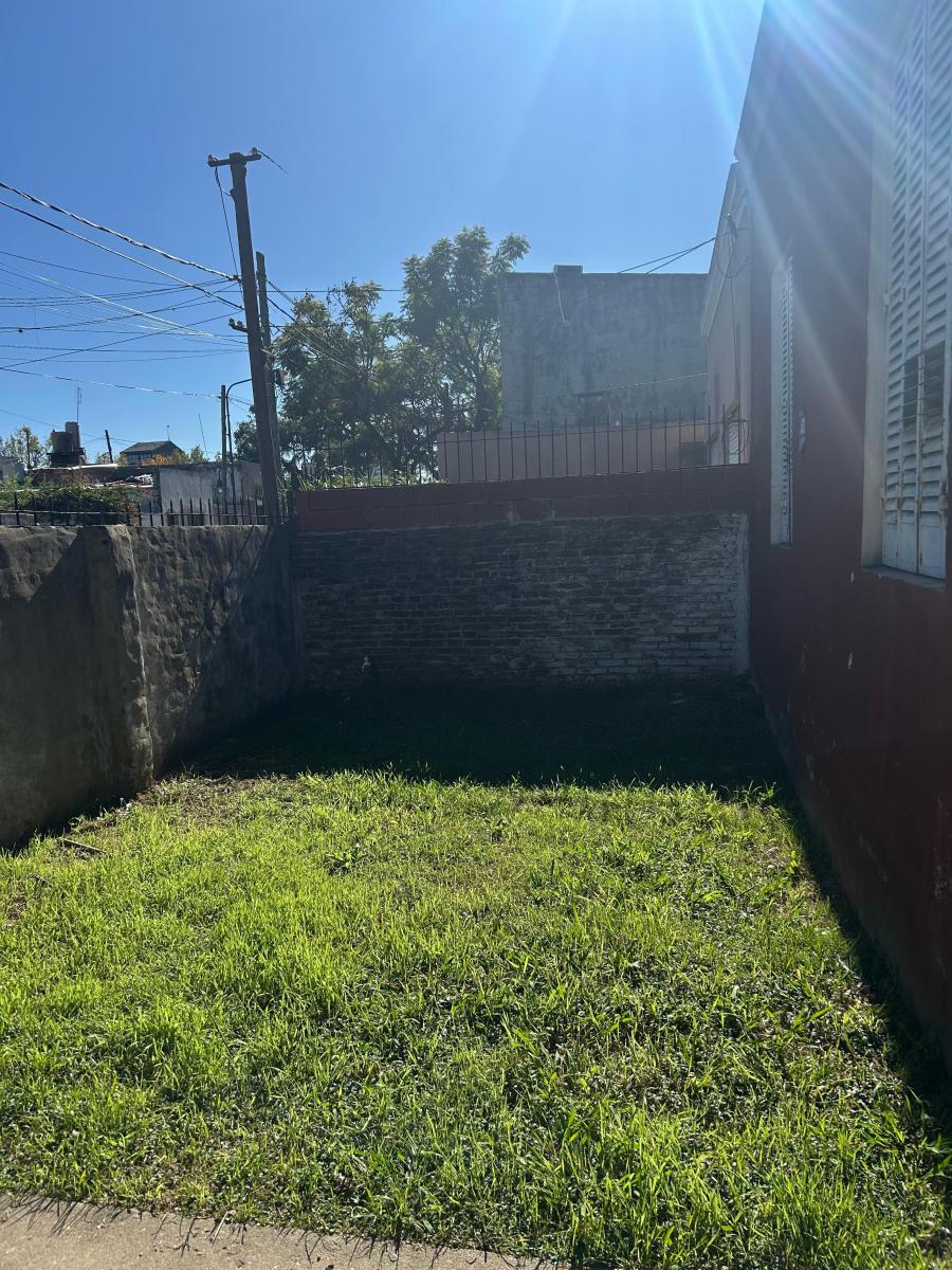 Lote con Casa a Reciclar en Tigre Centro 3