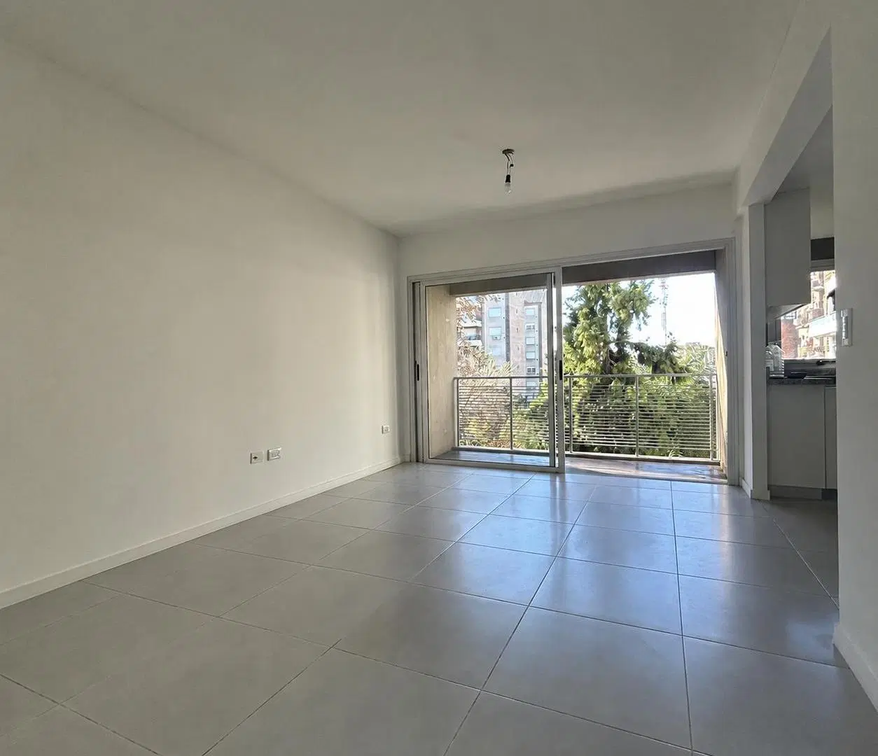 Impecable departamento de tres ambientes en Tigre centro 3