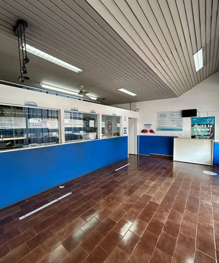 EXCELENTE LOCAL COMERCIAL EN TIGRE CENTRO 4