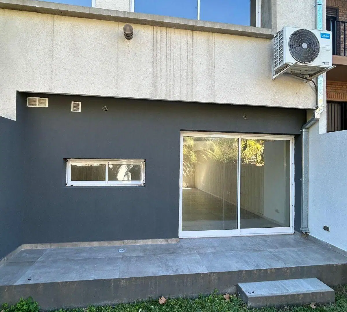 IMPERDIBLE TRIPLEX EN TIGRE RESIDENCIAL 4