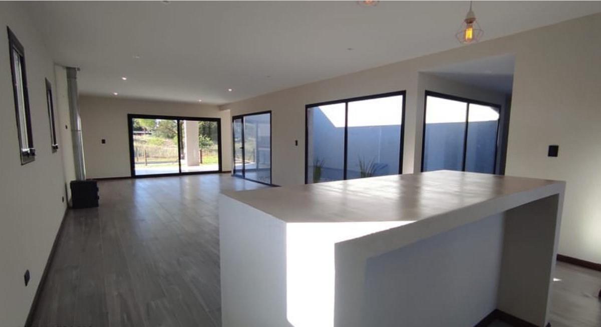 Casa a Estrenar con Pileta en Venta en Costa Esmeralda 2