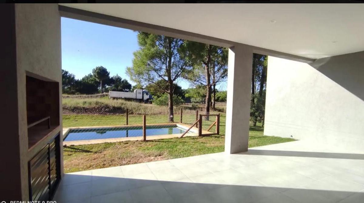 Casa a Estrenar con Pileta en Venta en Costa Esmeralda 4