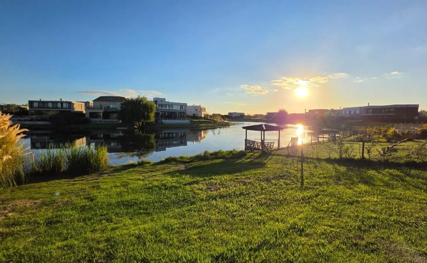 Imperdible oportunidad! Lote premium en venta al lago - Marinas - Puertos del Lago Escobar 2