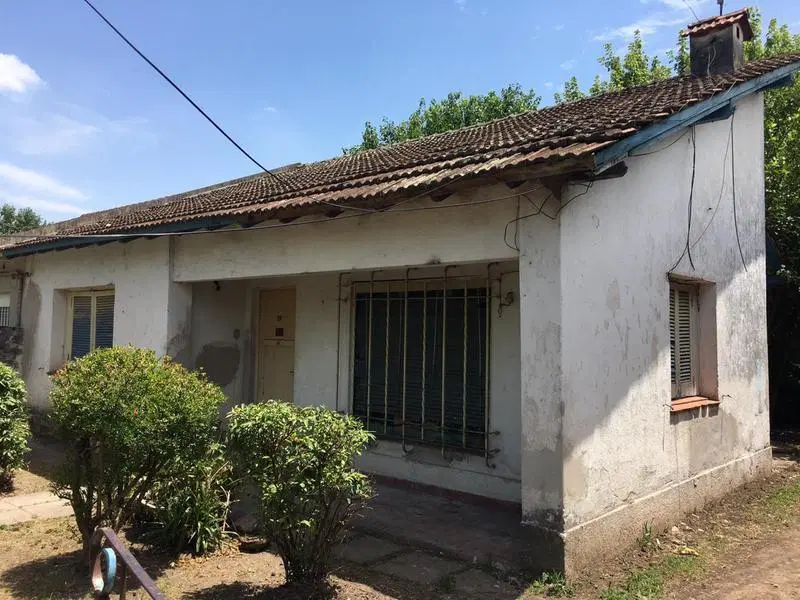 Casa en venta - José C. Paz 3