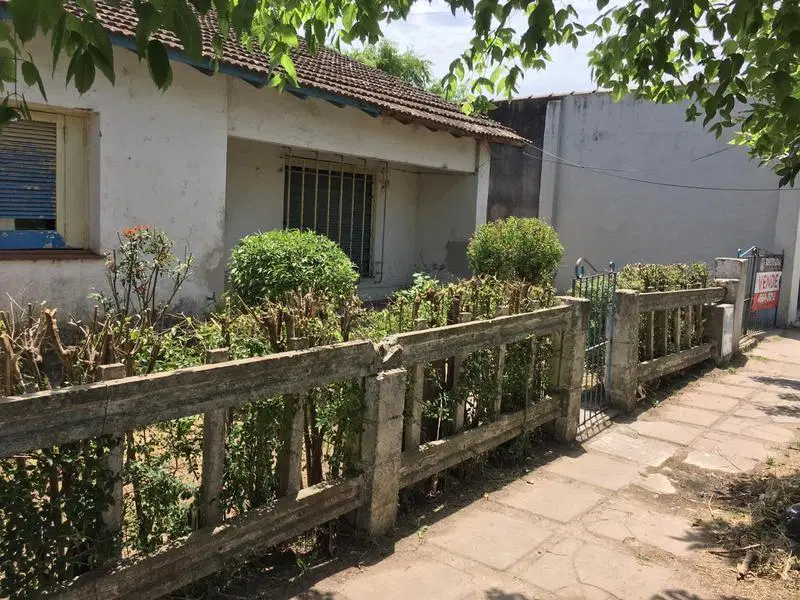 Casa en venta - José C. Paz 5