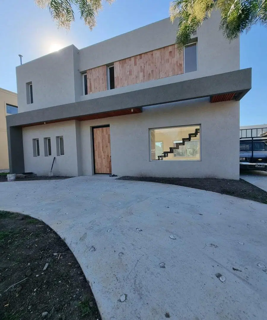 Casa en Venta en Pilar 1