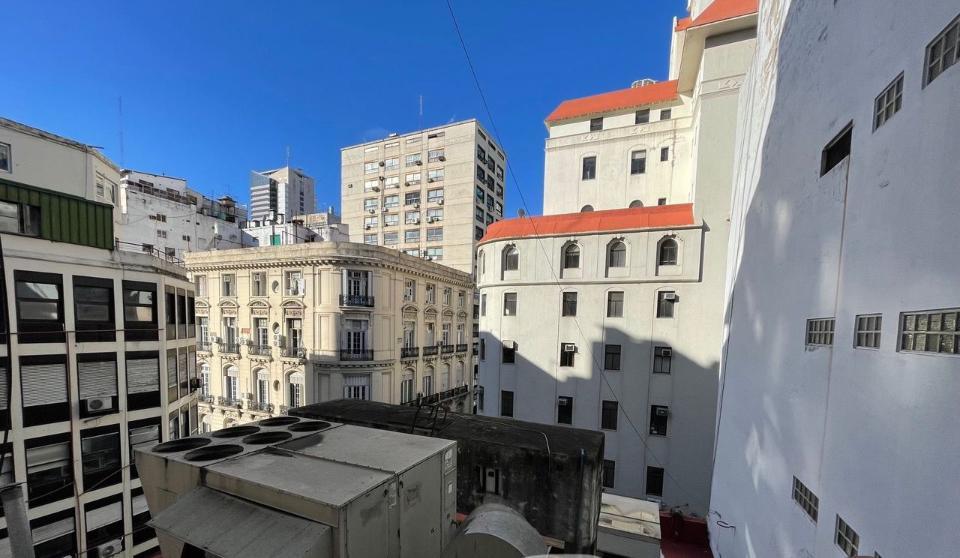 Oportunidad, 2 Amb Vivienda/uso Prof. 1