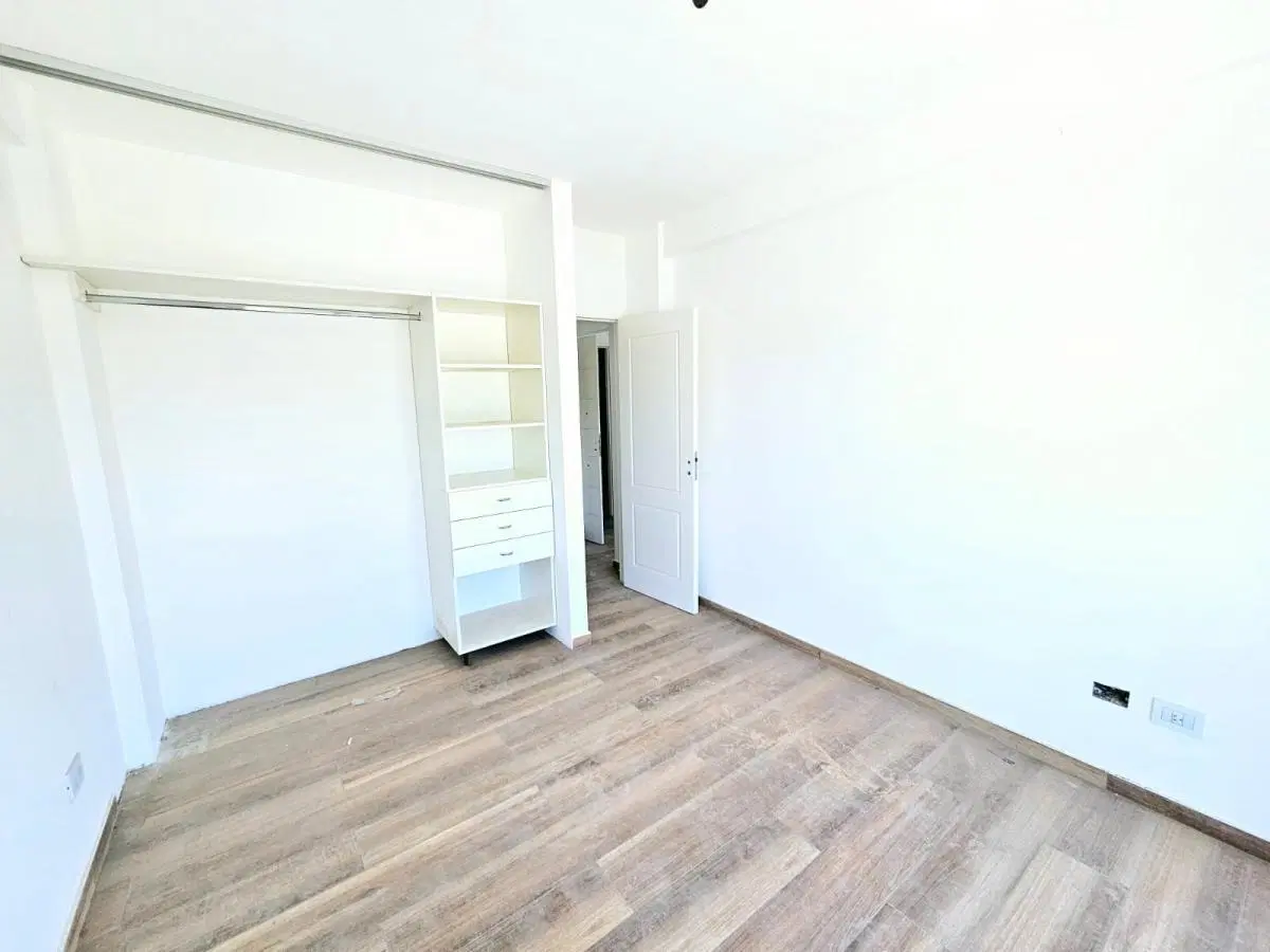 Departamento en Venta en Haedo 5
