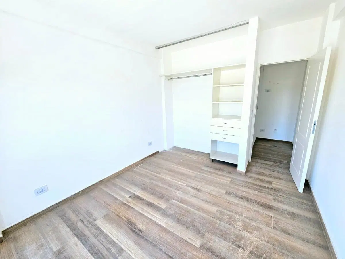 Departamento en Venta en Haedo 3