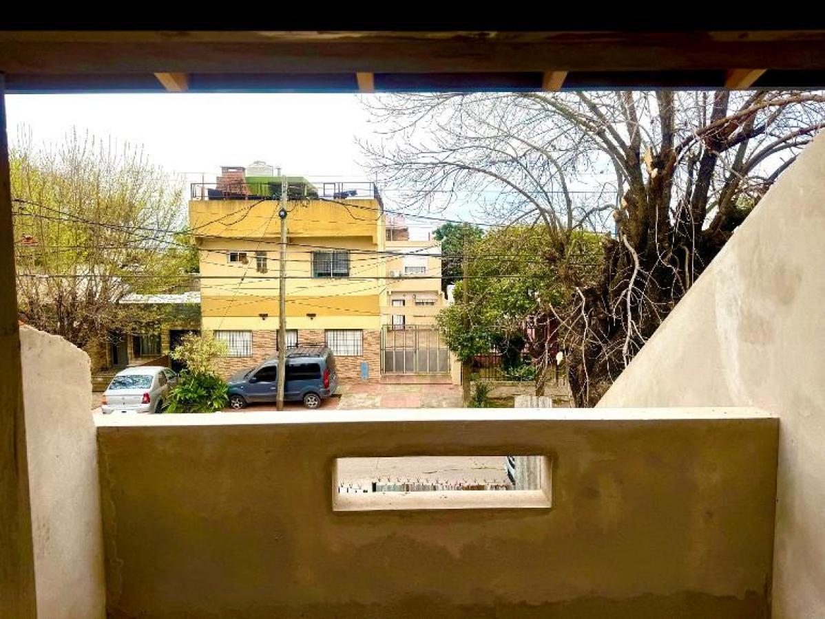 Foto de Triplex en Venta en Villa Luzuriaga, imagen 5