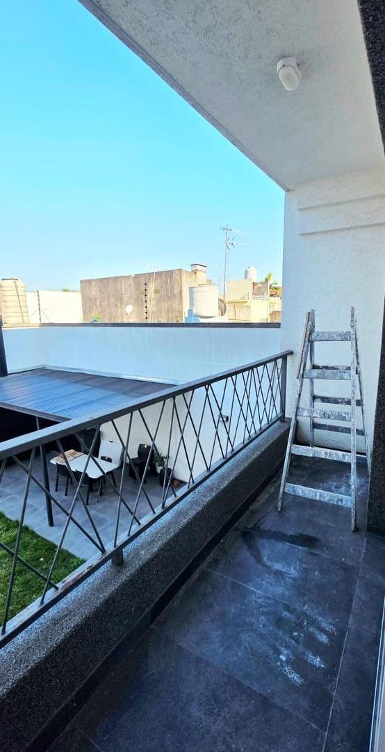 Foto de Moderno Departamento 3 ambientes con cochera y terraza propia, imagen 3