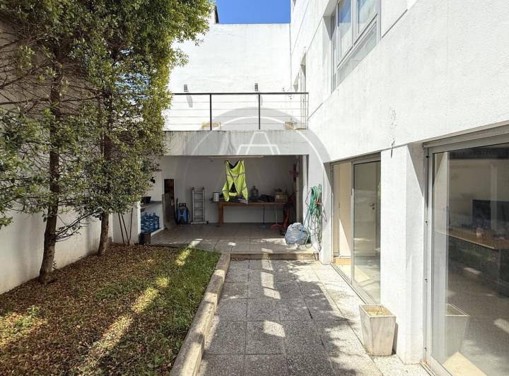 Oficina comercial con jardin y terraza propia en venta - Villa Martelli 3