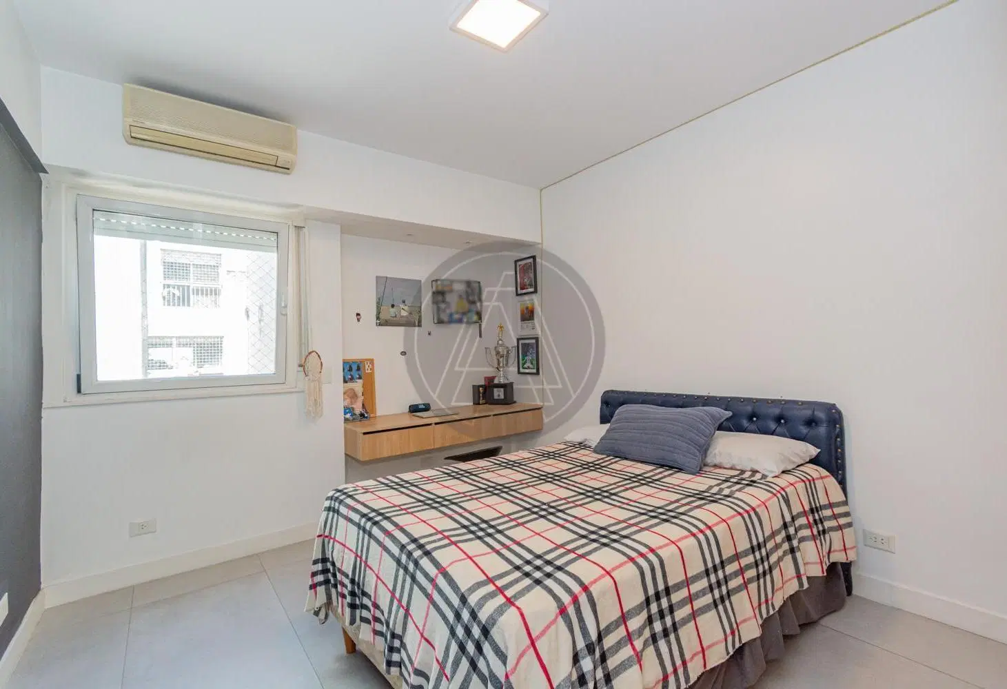 Departamento Penthouse 4 ambientes con terraza y cochera propia en alquiler Recoleta 2