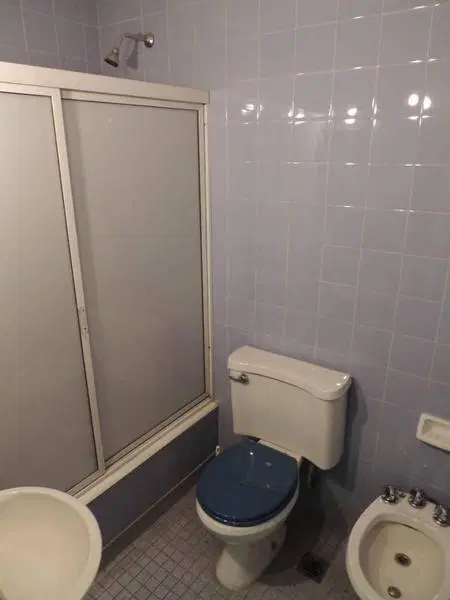 Oficina de dos ambientes con cochera doble en venta - Tribunales 3