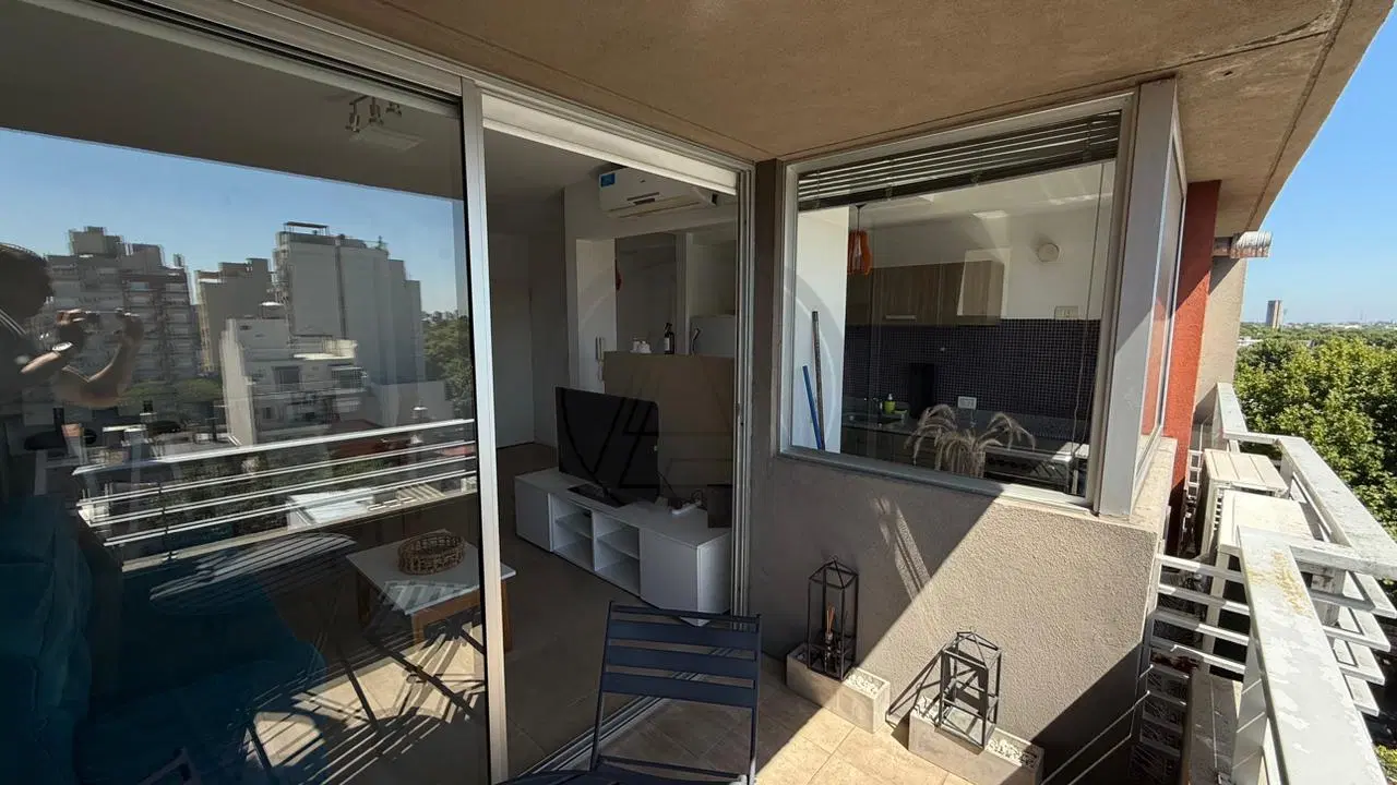 Departamento semipiso de 2 ambientes con cochera en alquiler temporal - Villa Pueyrredon 4