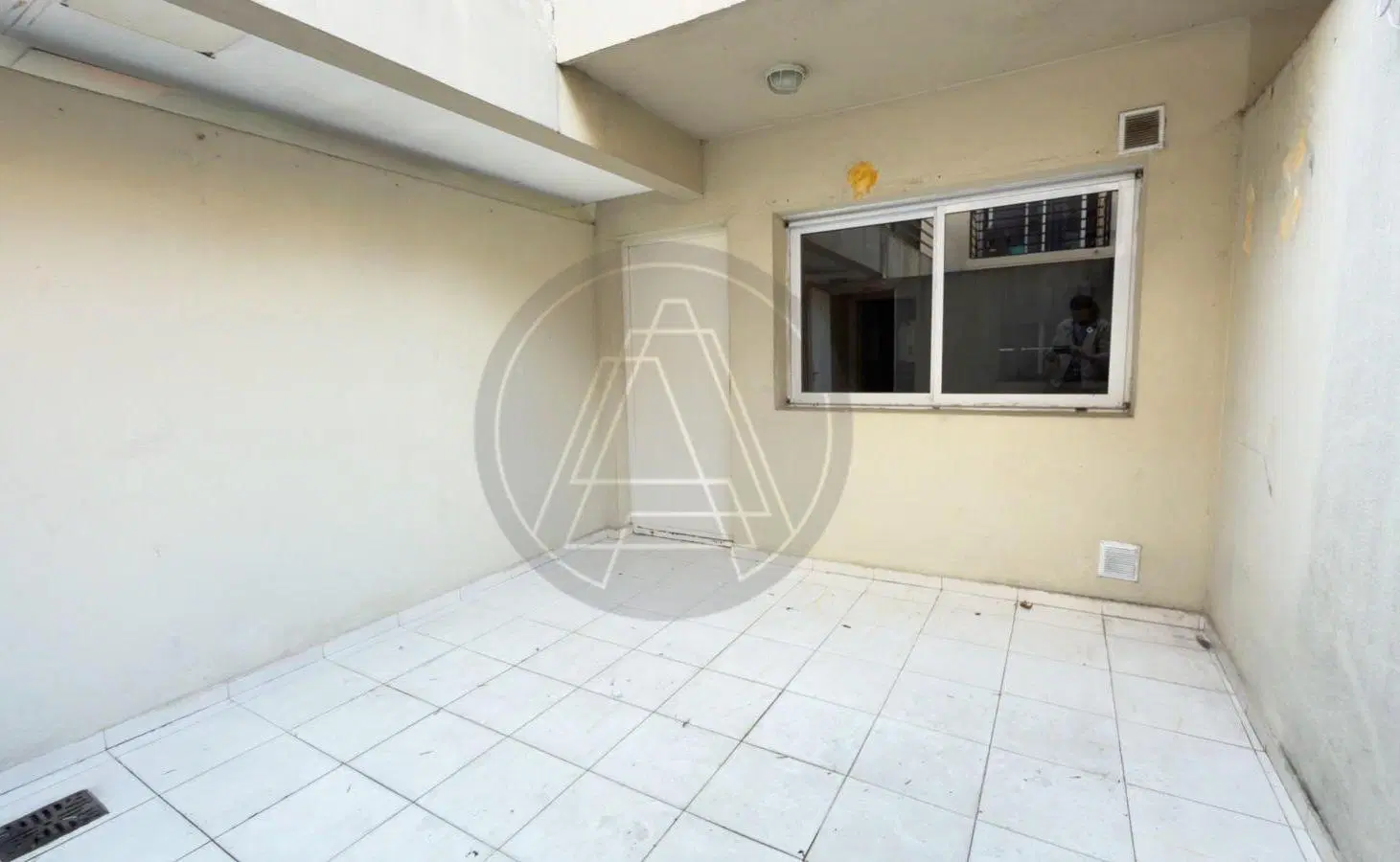 Departamento monoambiente con patio propio en venta - Barrio Villa Santa Rita 3