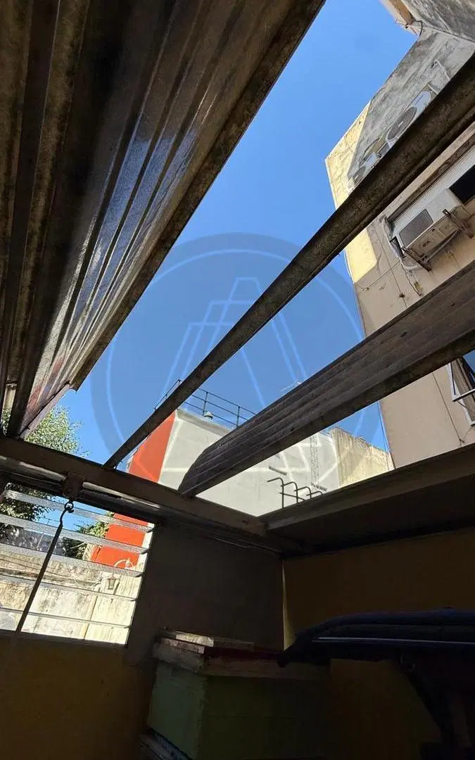 Departamento de dos ambientes con patio propio en venta - Agronomía 5