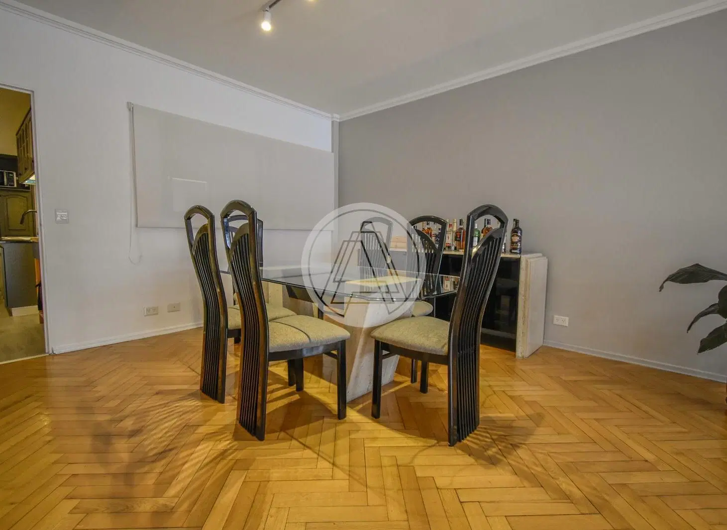 Departamento de 3 ambientes con cochera y baulera en venta - Recoleta 5