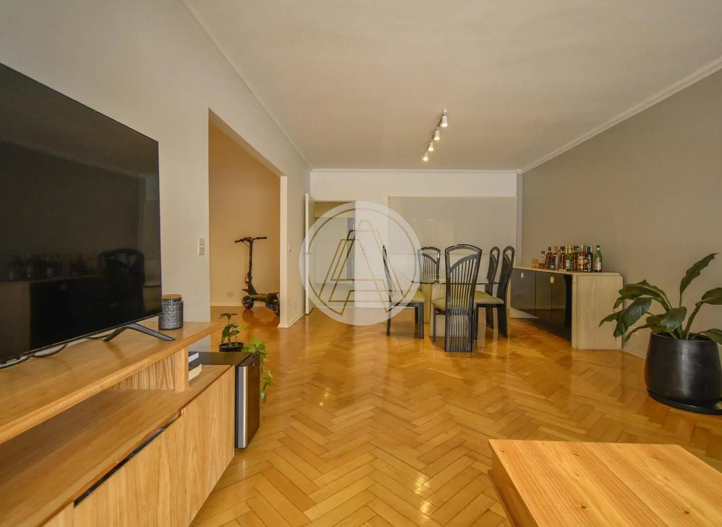Departamento de 3 ambientes con cochera y baulera en venta - Recoleta 3
