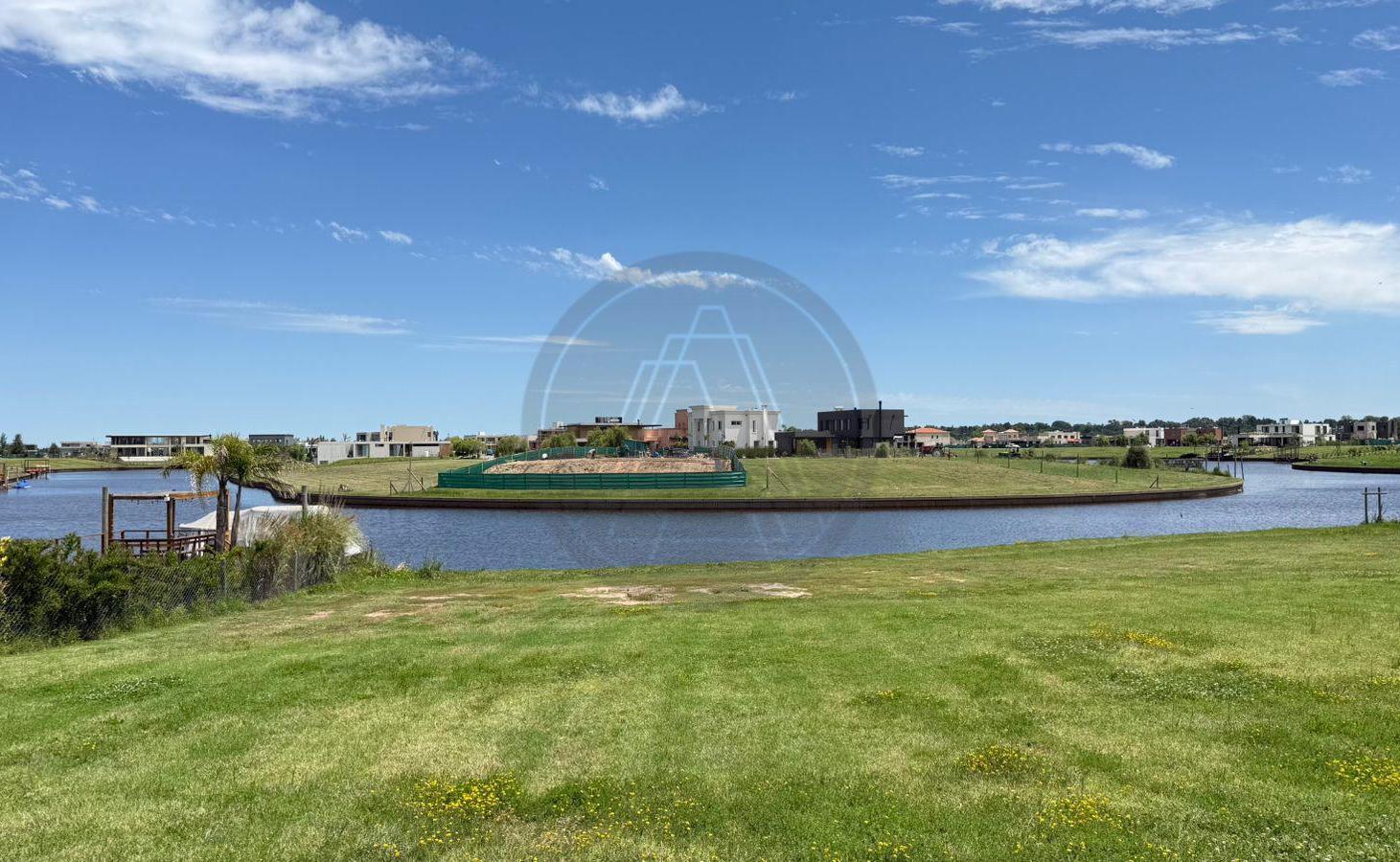 Foto de Lote al Río con proyecto aprobado en venta - Barrio Náutico El Naudir, imagen 2