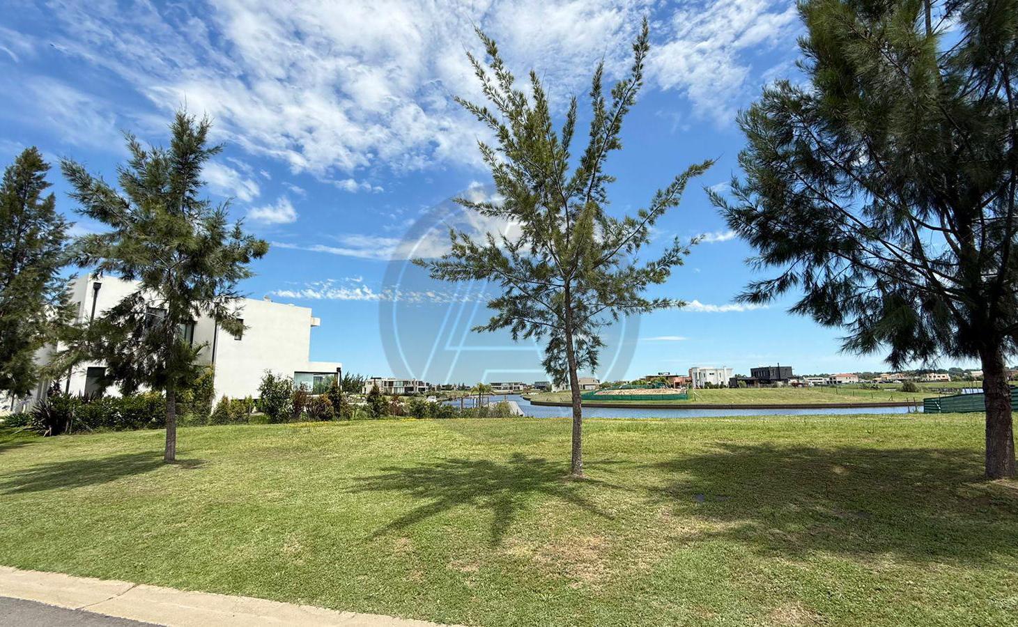 Foto de Lote al Río con proyecto aprobado en venta - Barrio Náutico El Naudir, imagen 3