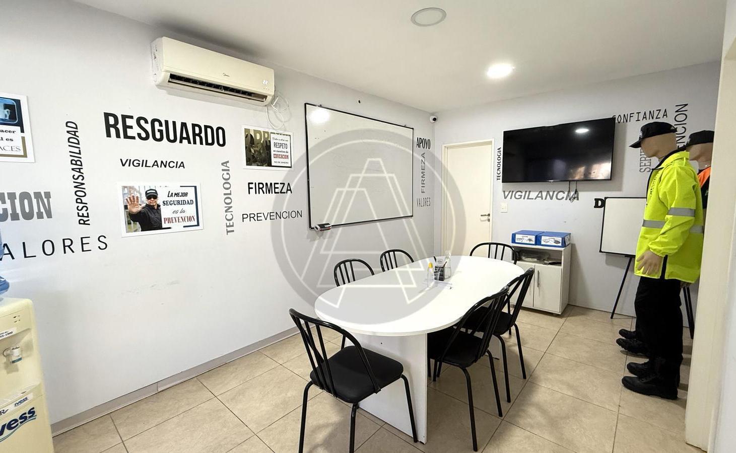 Foto de Edificio comercial con jardin y terraza propia en venta - Villa Martelli, imagen 2