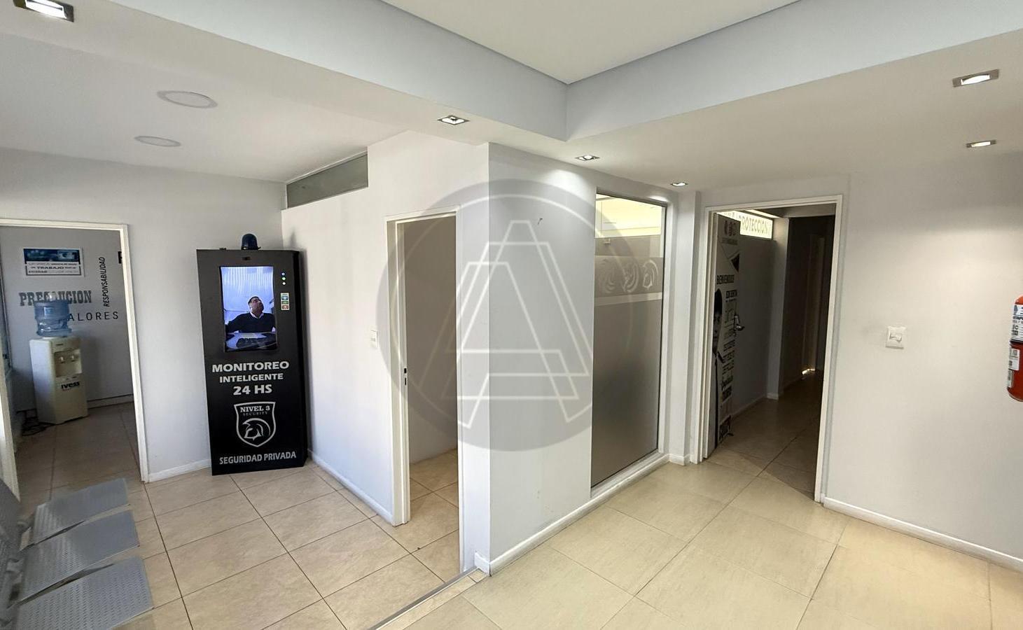 Foto de Edificio comercial con jardin y terraza propia en venta - Villa Martelli, imagen 3