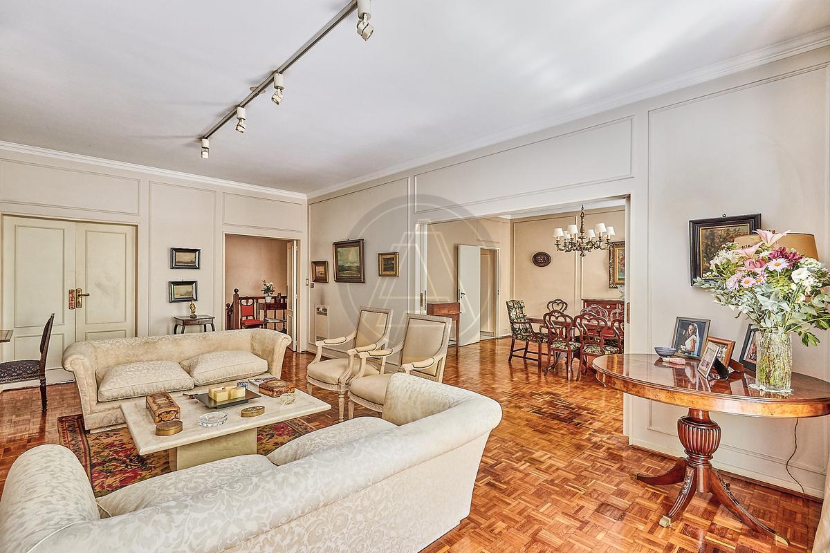 Foto de Departamento de 5 ambientes en venta - Recoleta, imagen 4