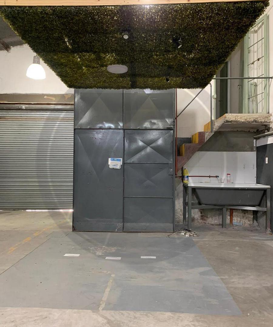 Foto de Depósito de 364 m2 en venta - Barracas, imagen 2