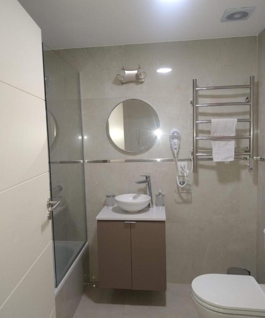 Foto de Departamento monoambiente con balcón amoblado en venta - Monserrat, imagen 3