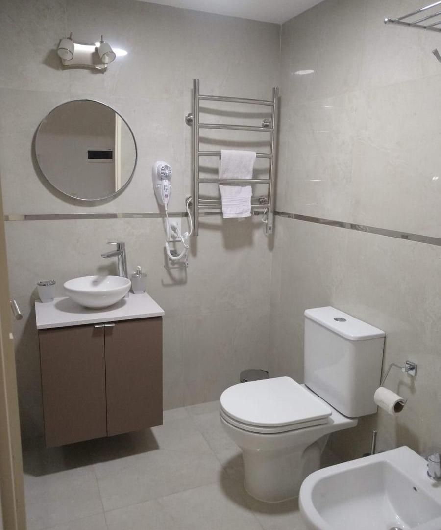 Foto de Departamento monoambiente con balcón amoblado en venta - Monserrat, imagen 5