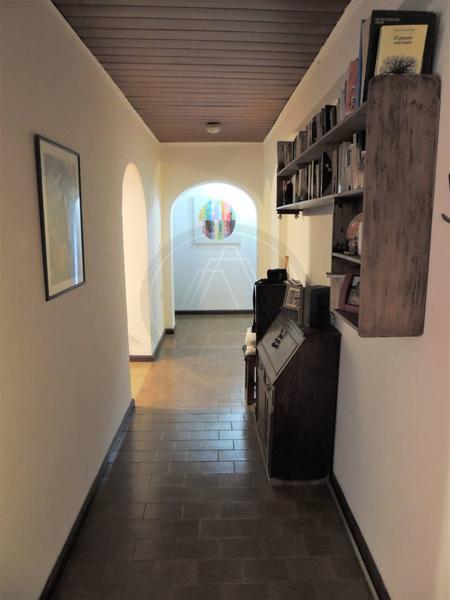 Foto de Casa 6 ambientes con cochera y pileta en Venta - Apto crédito - Saavedra, imagen 1