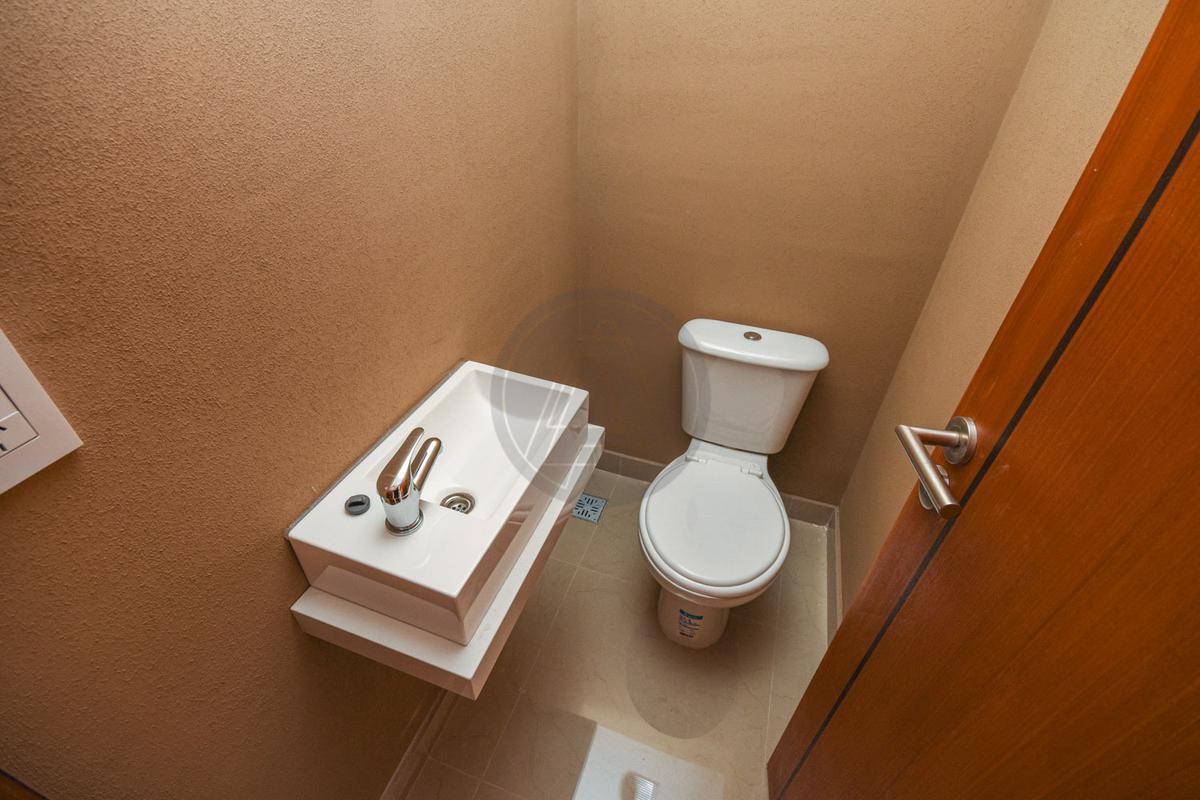 Foto de Departamento ambiente y medio divisible con balcón a estrenar en venta, imagen 5