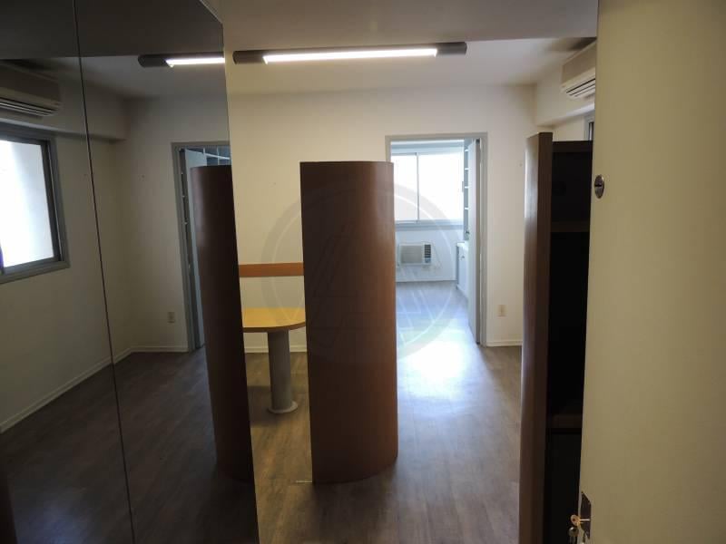 Foto de Oficina de dos ambientes en venta en Tribunales (apto crédito), imagen 1