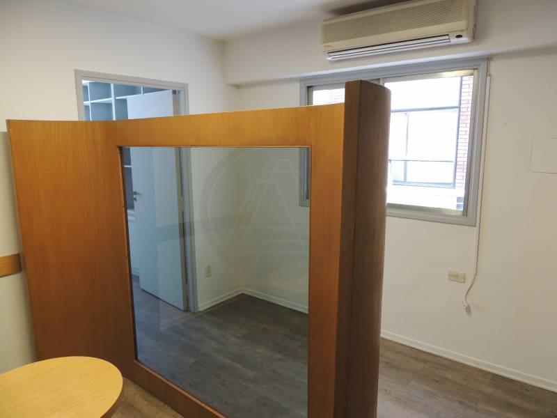 Foto de Oficina de dos ambientes en venta en Tribunales (apto crédito), imagen 3