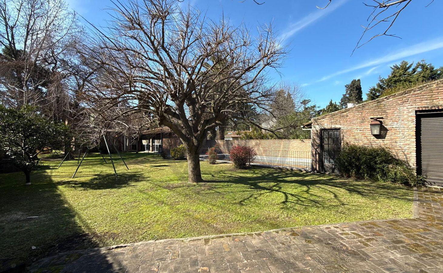 Foto de Casa 5 ambientes con gran parque y piscina - Del Viso Pilar, imagen 3