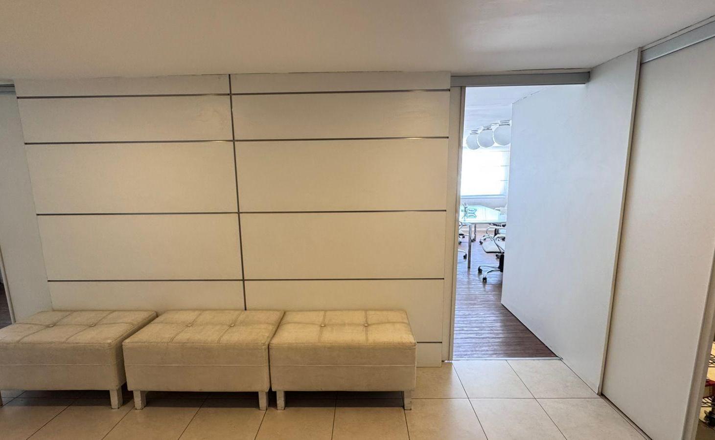 Foto de Oficina 4 ambientes en venta - San Nicolas zona Tribunales, imagen 3