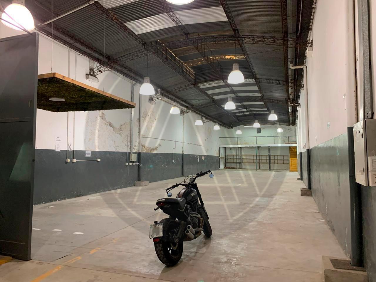 Foto de Galpón de 364 m2 en venta - Barracas, imagen 4