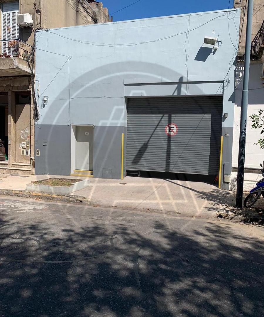Foto de Depósito de 364 m2 en venta - Barracas, imagen 1