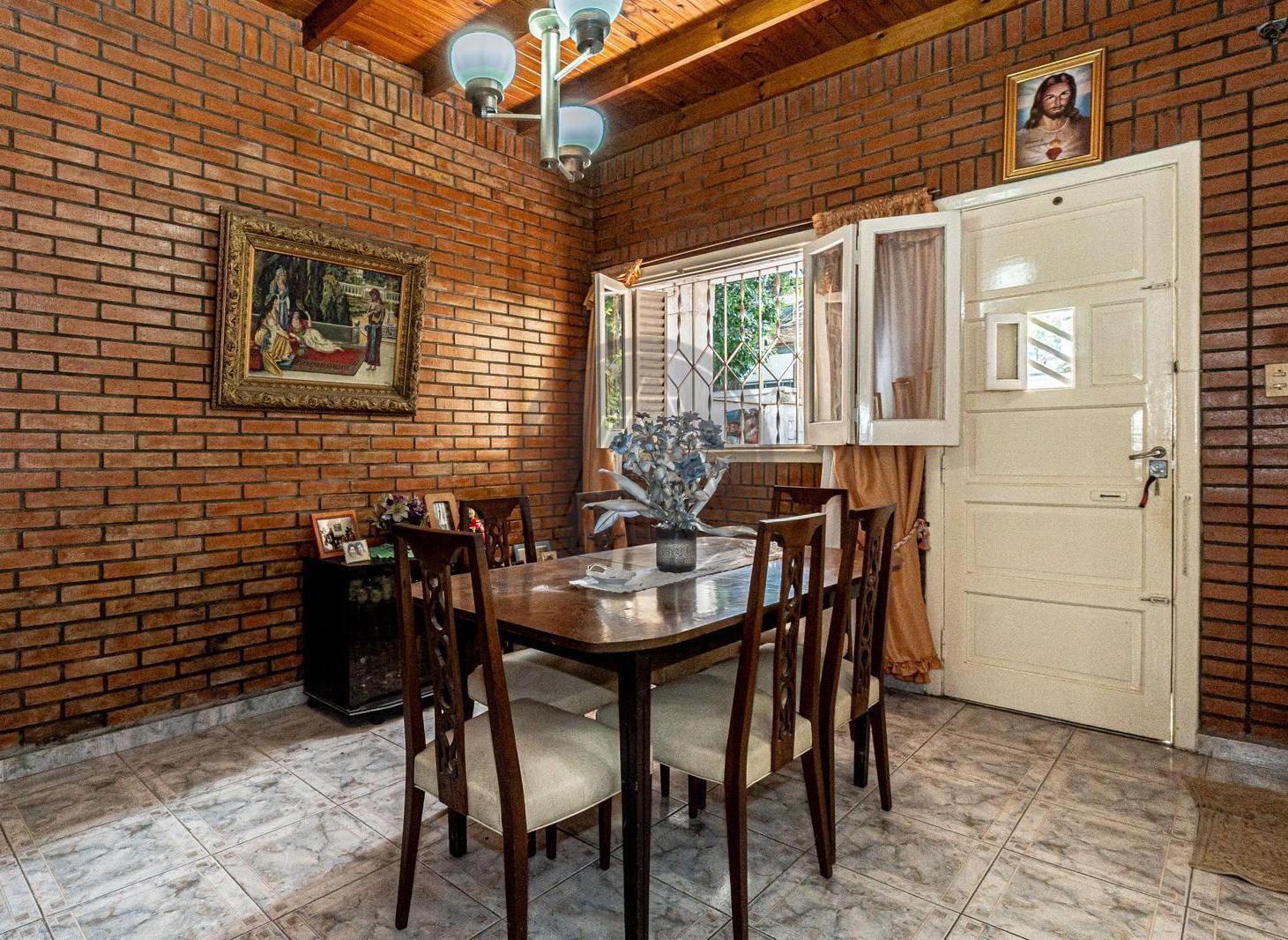 Foto de PH tipo casa 4 ambientes a reciclar con entrada independiente y cochera, imagen 4