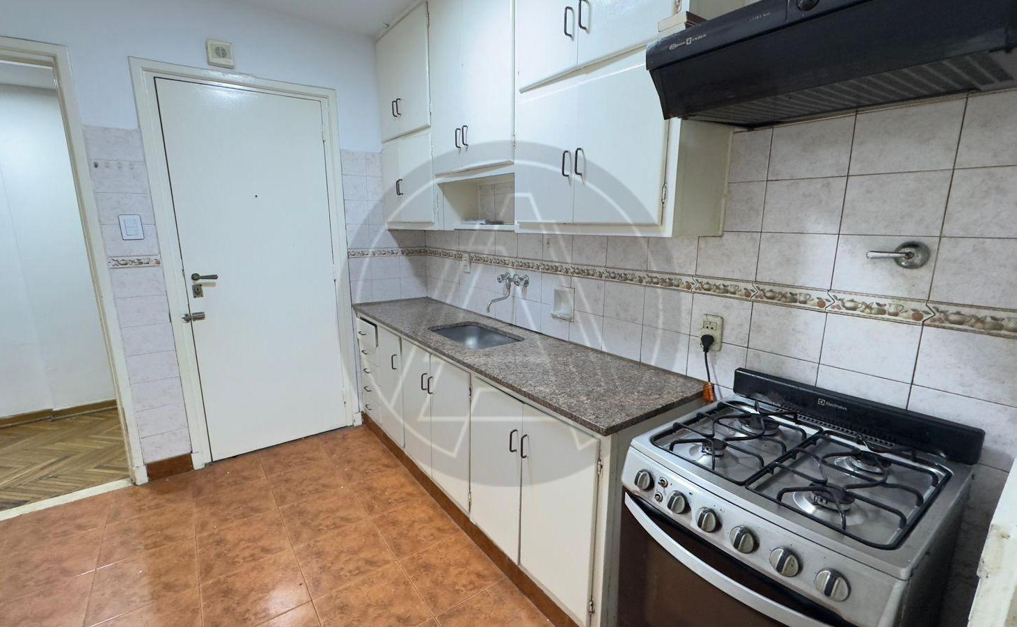 Foto de Departamento semipiso de 4 ambientes con dependencia en venta - Apto, imagen 4