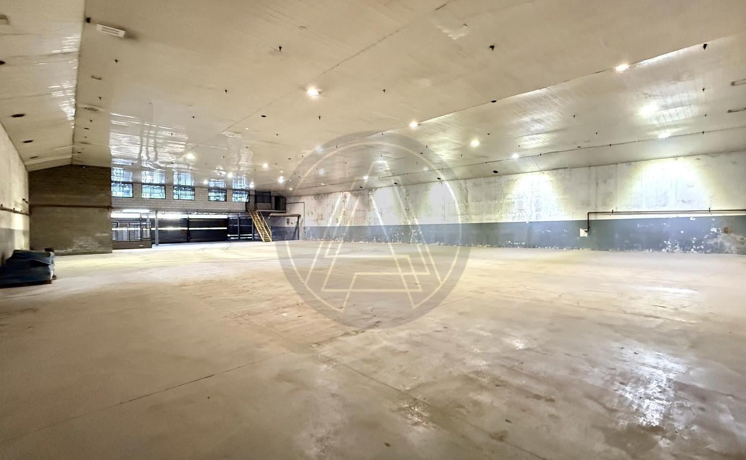 Foto de Depósito/galpón con oficinas 1900m2 en venta - Barracas, imagen 1