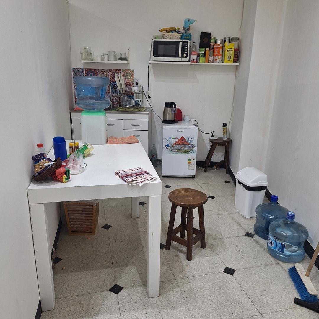 Foto de EXCLUSIVO LOCAL EN EDIFICIO KAVANAGH, imagen 3