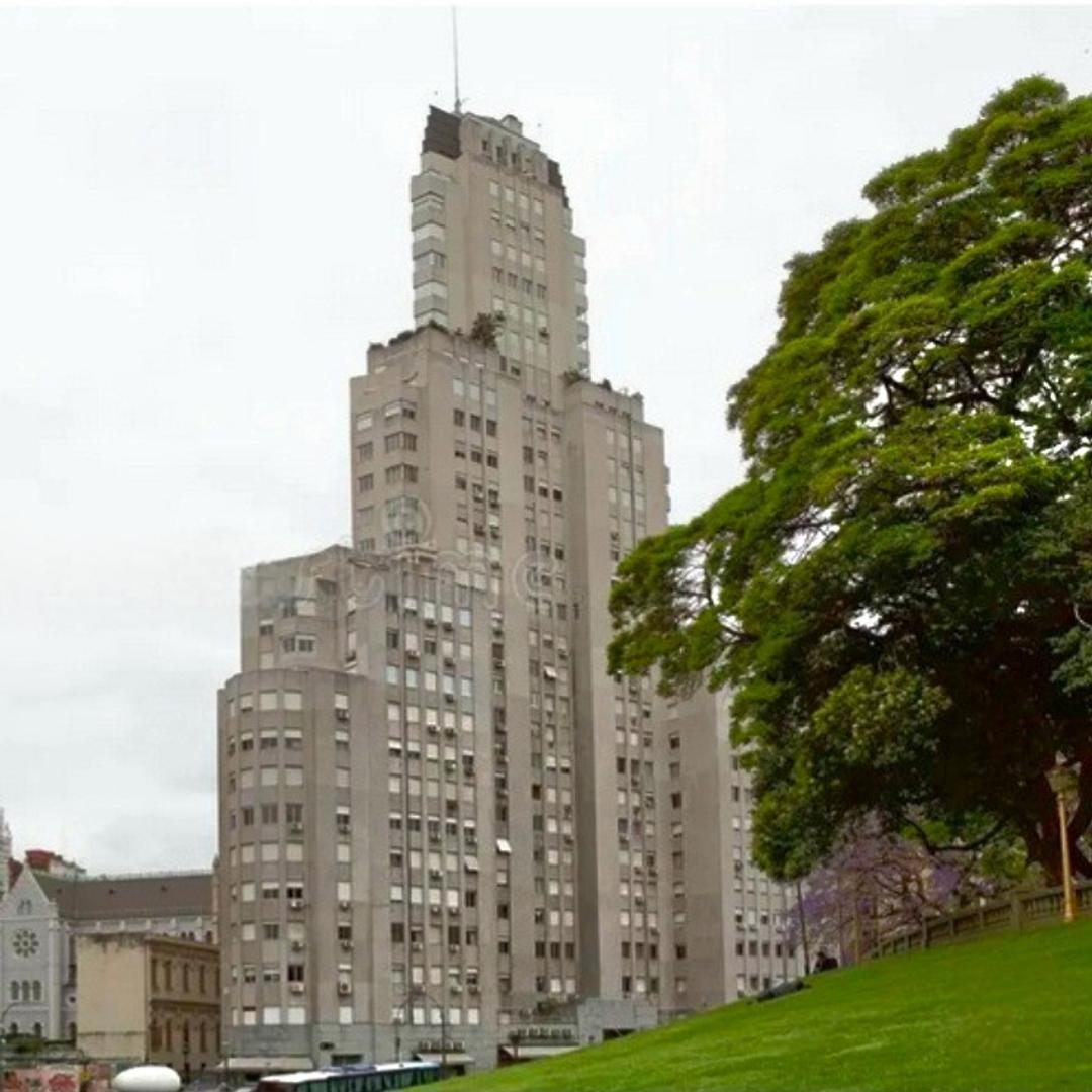 Foto de EXCLUSIVO LOCAL EN EDIFICIO KAVANAGH, imagen 4