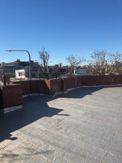 Casa 5 Ambientes con Patio y Terraza en Pompeya - Tilcara 2300 Esquina Salvigny 1