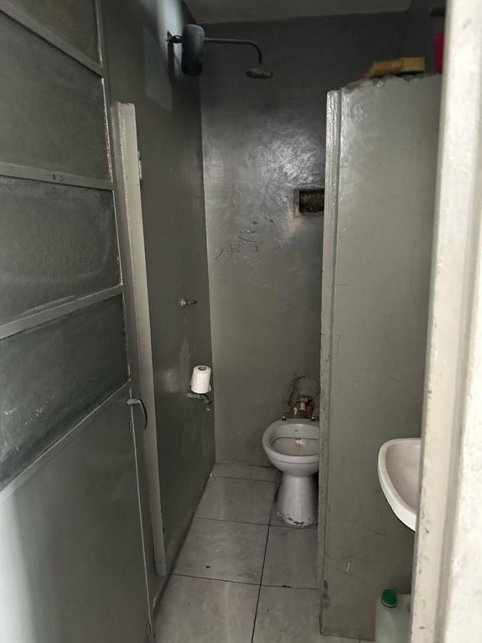 Casa en venta de 6 dormitorios c/ cochera en Nueva Pompeya