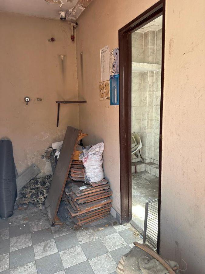 Casa en Venta de 6 Dorm. C/ Cochera en Nueva Pompeya 3